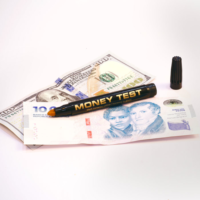 Detector de papel moneda falso – TRABI