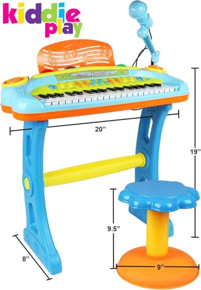 Piano musical con microfono y banco